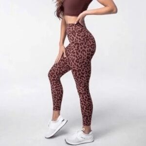 Vitality (Balance Athletica) Cheetah Print Leggings Size medium